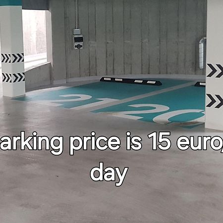 Happy Inn Egle, Self Check-In-24-7, A-C, Parking-In-The-Underground-Garage Wilno Zewnętrze zdjęcie